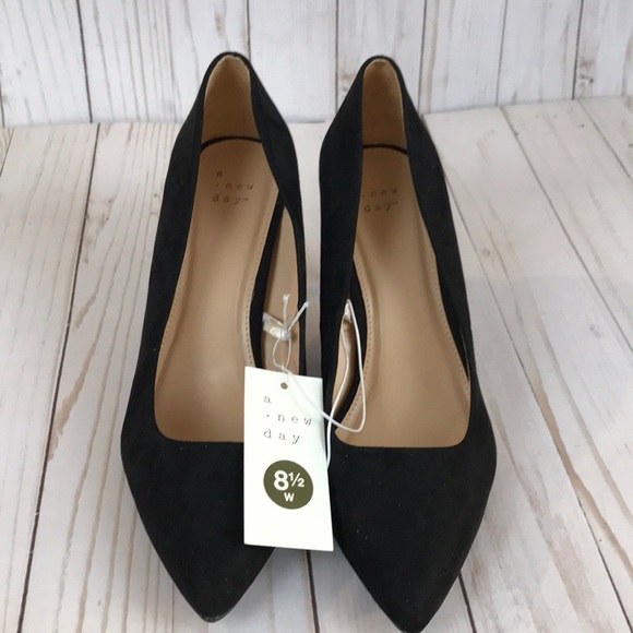 New shoes - Picture 4 of 5